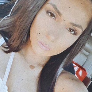 Meet your Posher, Adeline